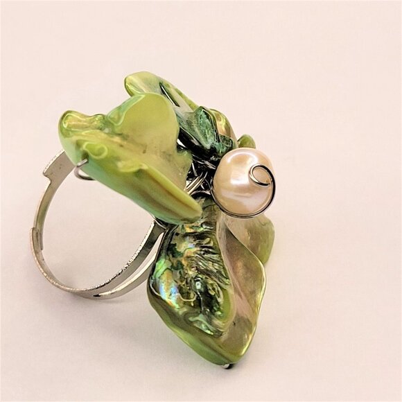 Lime Green Sea Shell Freshwater Pearl Bead Asymmetric Flower Adjustable Ring - Picture 9 of 14